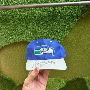Vintage NFL Seattle Seahawks Autographed  SnapBack Hat